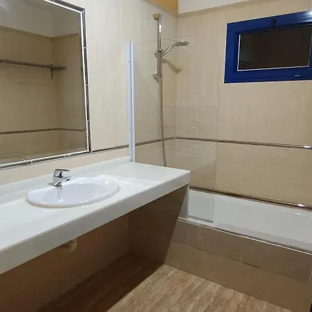 Casa Africa 2-3 O 4 Personas. Wifi * 普拉亚布兰卡